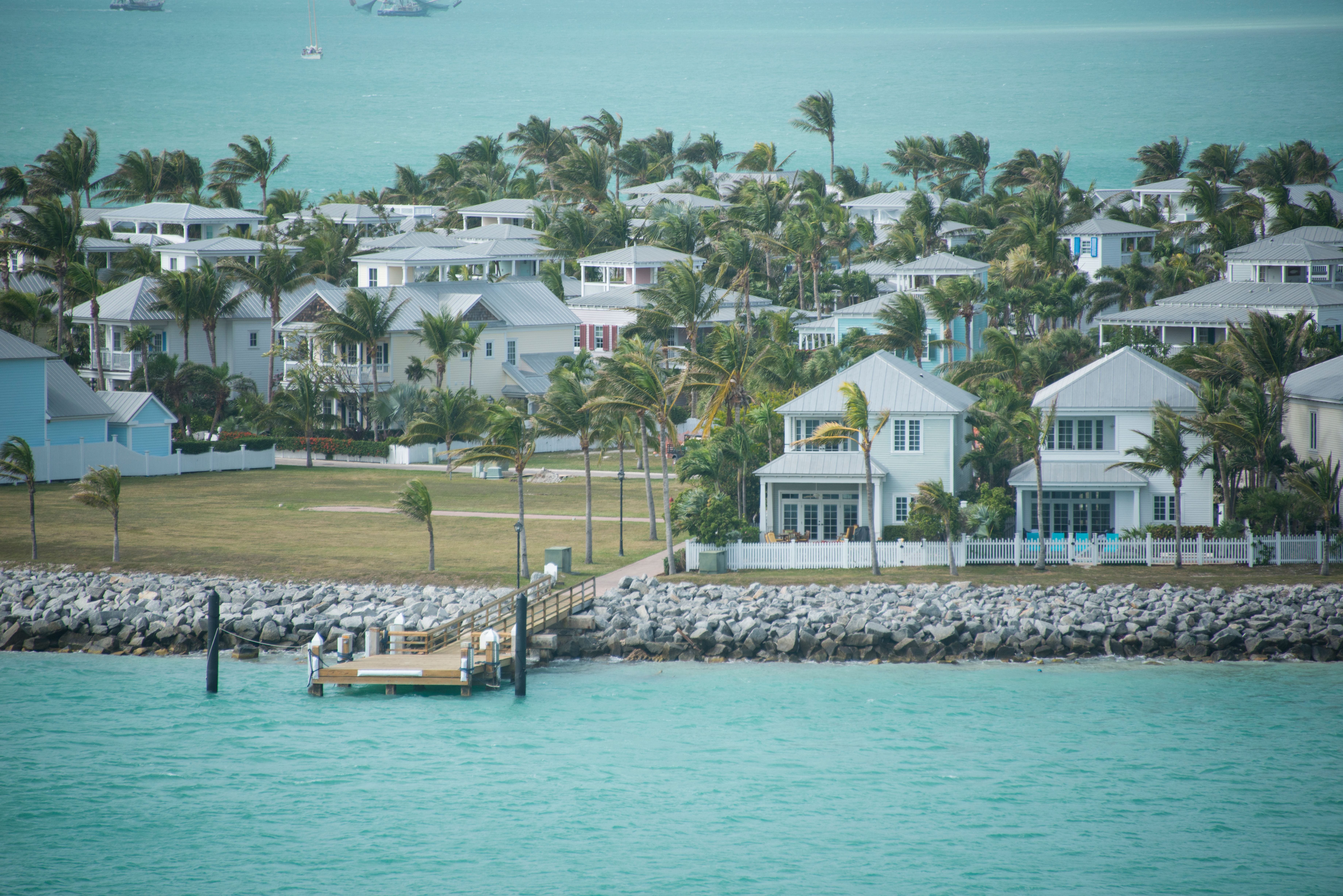 Vacation Rental Guest Communication Software: Beyond the PDF Guidebook